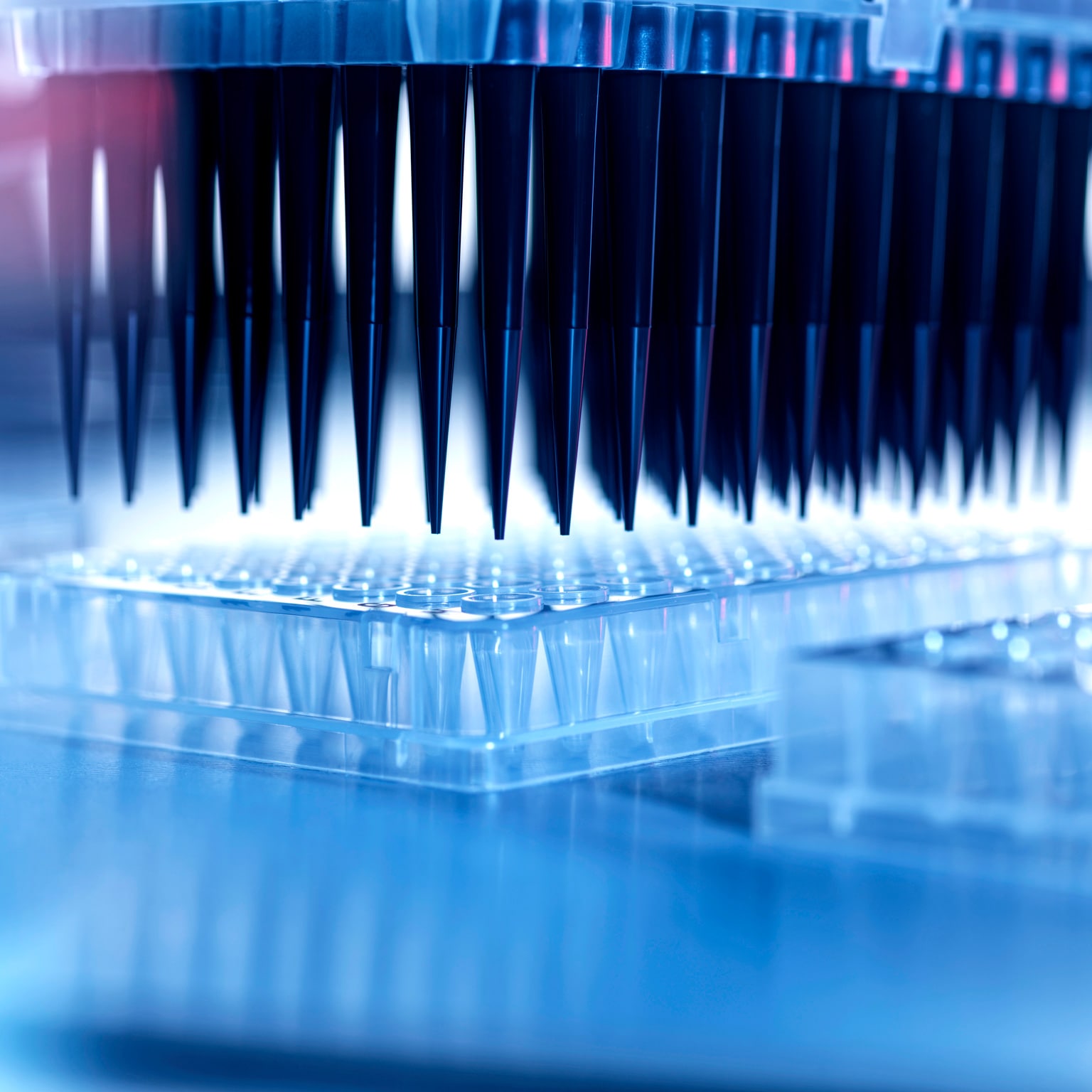 From bench to bedside Transforming R&D labs through automation McKinsey